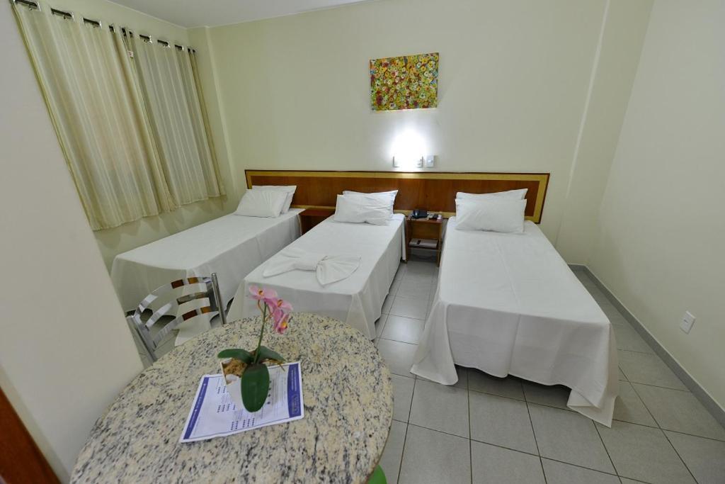 Vind's Plaza Hotel Caratinga Exterior foto