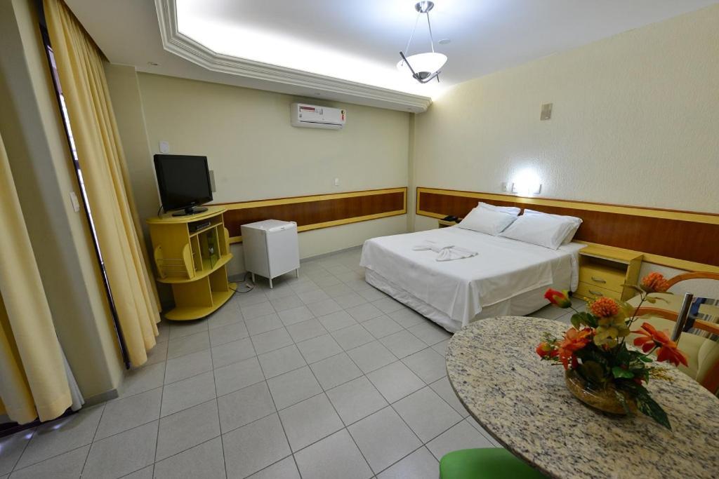 Vind's Plaza Hotel Caratinga Exterior foto