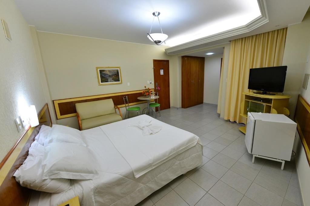 Vind's Plaza Hotel Caratinga Exterior foto